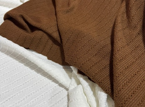 ÖRGÜ İŞLEMELİ ÖRME KUMAŞ